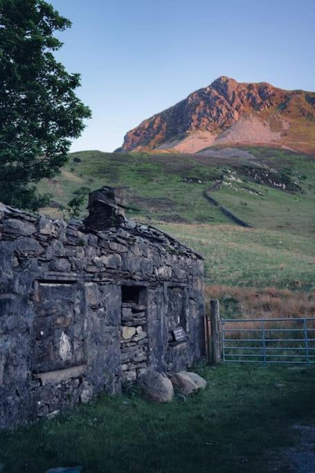 Welsh Holiday Home Sleeps 5 Close To Beaches & Mountains Nantlle Εξωτερικό φωτογραφία